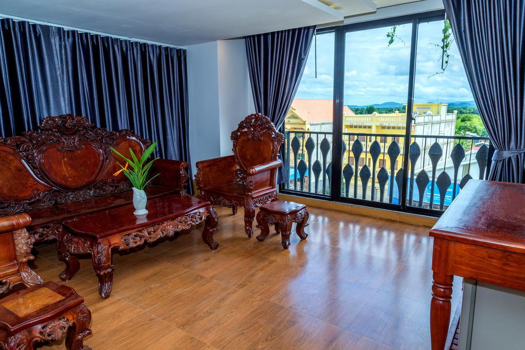 Ly Heng Chhay Hotel Paôy Pêt Exterior foto